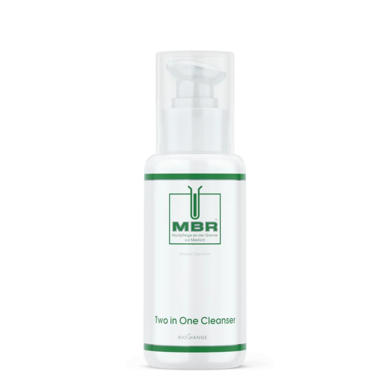 MBR Two in One Cleanser – gentle moisturizing daily cleanser with skin-friendly lipids and soothing properties for providing intensive yet mild cleansing, replenishing moisture levels, and leaving skin refreshed, smooth, and resilient | MDR Skin Studio